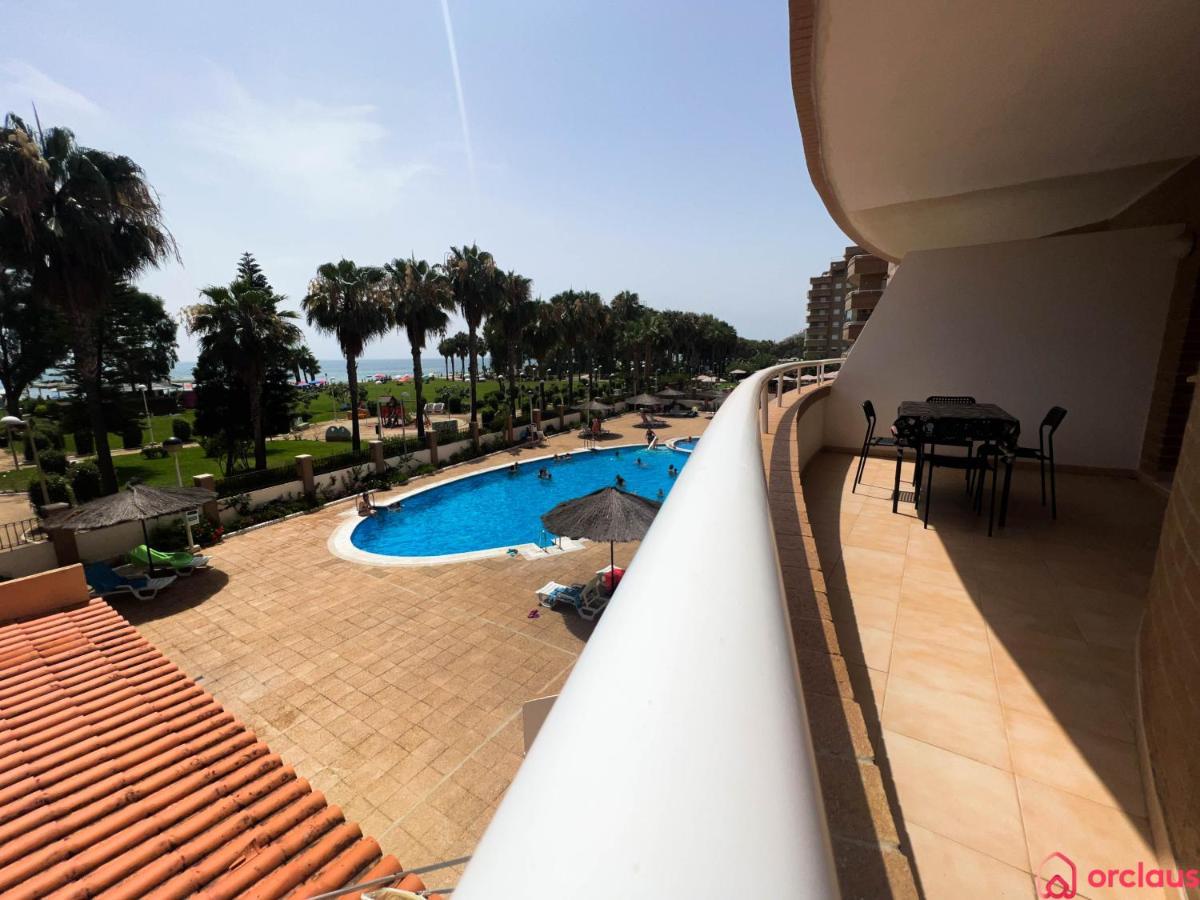 Modern Apartment In Front Of The Mediterranean أوروبيسا ذيل مار المظهر الخارجي الصورة