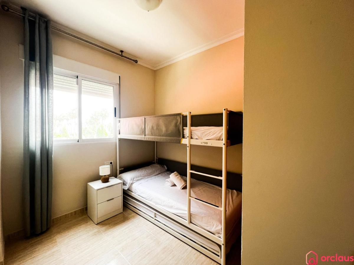 Modern Apartment In Front Of The Mediterranean أوروبيسا ذيل مار المظهر الخارجي الصورة