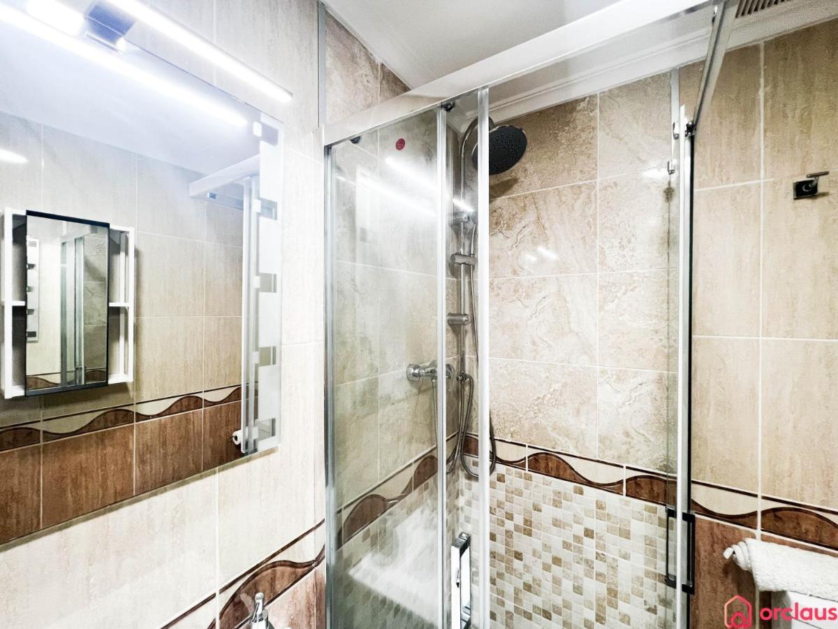 Modern Apartment In Front Of The Mediterranean أوروبيسا ذيل مار المظهر الخارجي الصورة