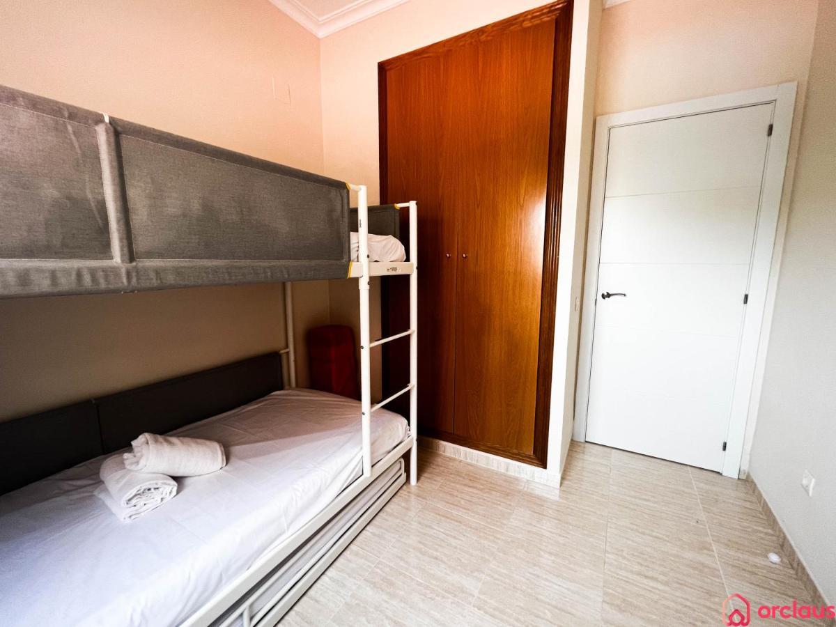 Modern Apartment In Front Of The Mediterranean أوروبيسا ذيل مار المظهر الخارجي الصورة
