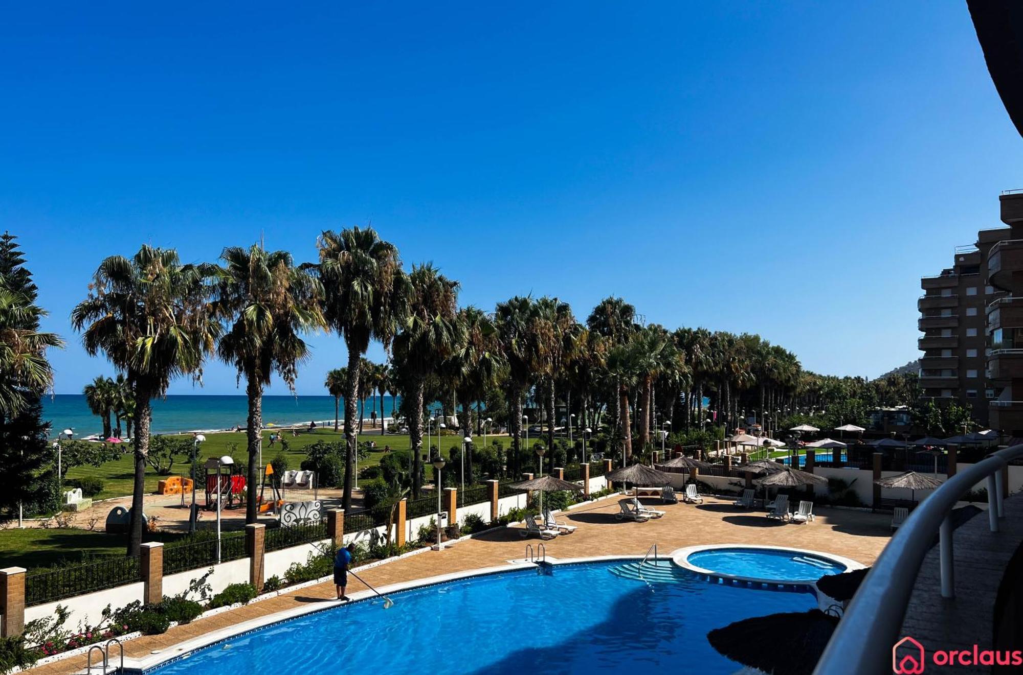 Modern Apartment In Front Of The Mediterranean أوروبيسا ذيل مار المظهر الخارجي الصورة